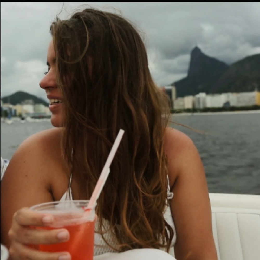 Meet your Posher, Ana